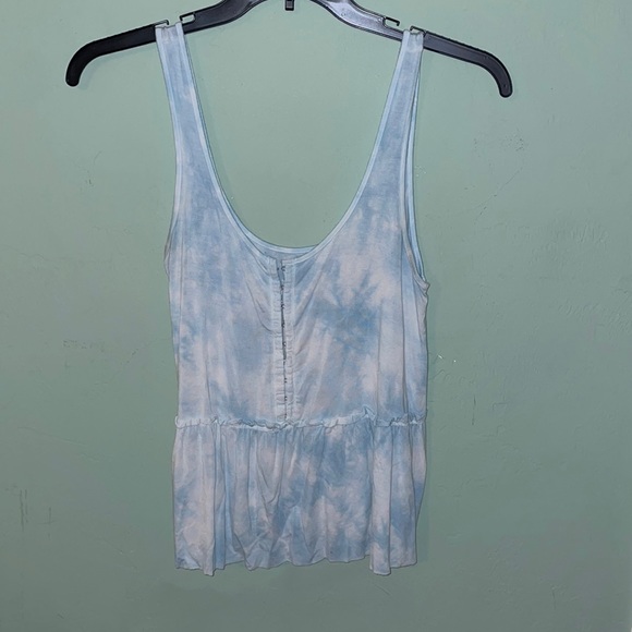 🩵☁️🩵☁️AE Soft and Sexy Tank - Picture 3 of 4